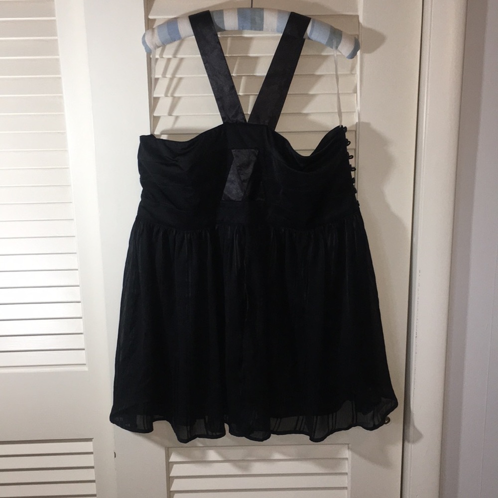 Halter top